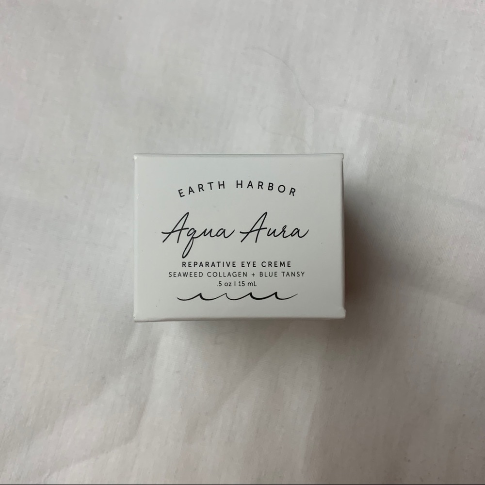 Earth harbor aqua aura eye cream